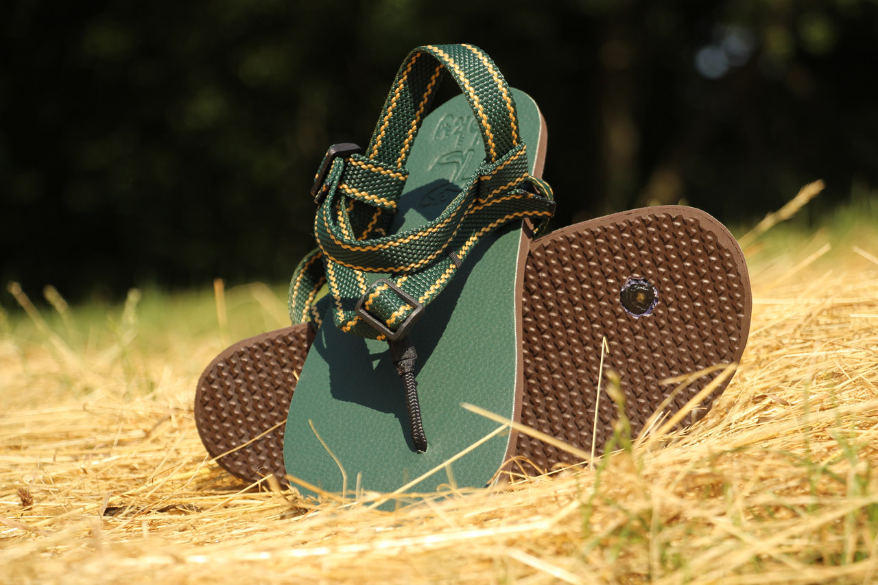 Barefoot sandále Labky, tmavozelený model, vyrobené na Slovensku