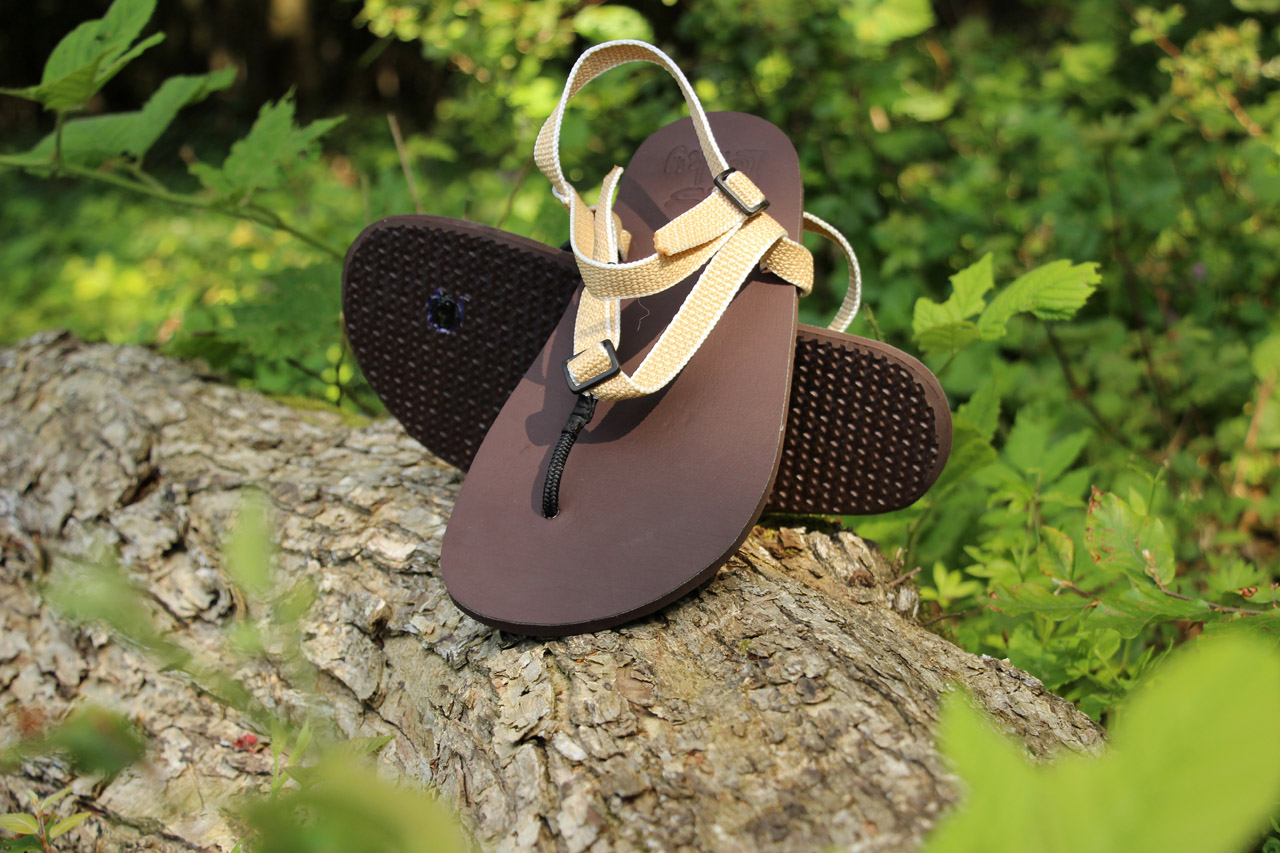 Hnedo-béžové Labky, barefoot sandále vyrobené na Slovensku