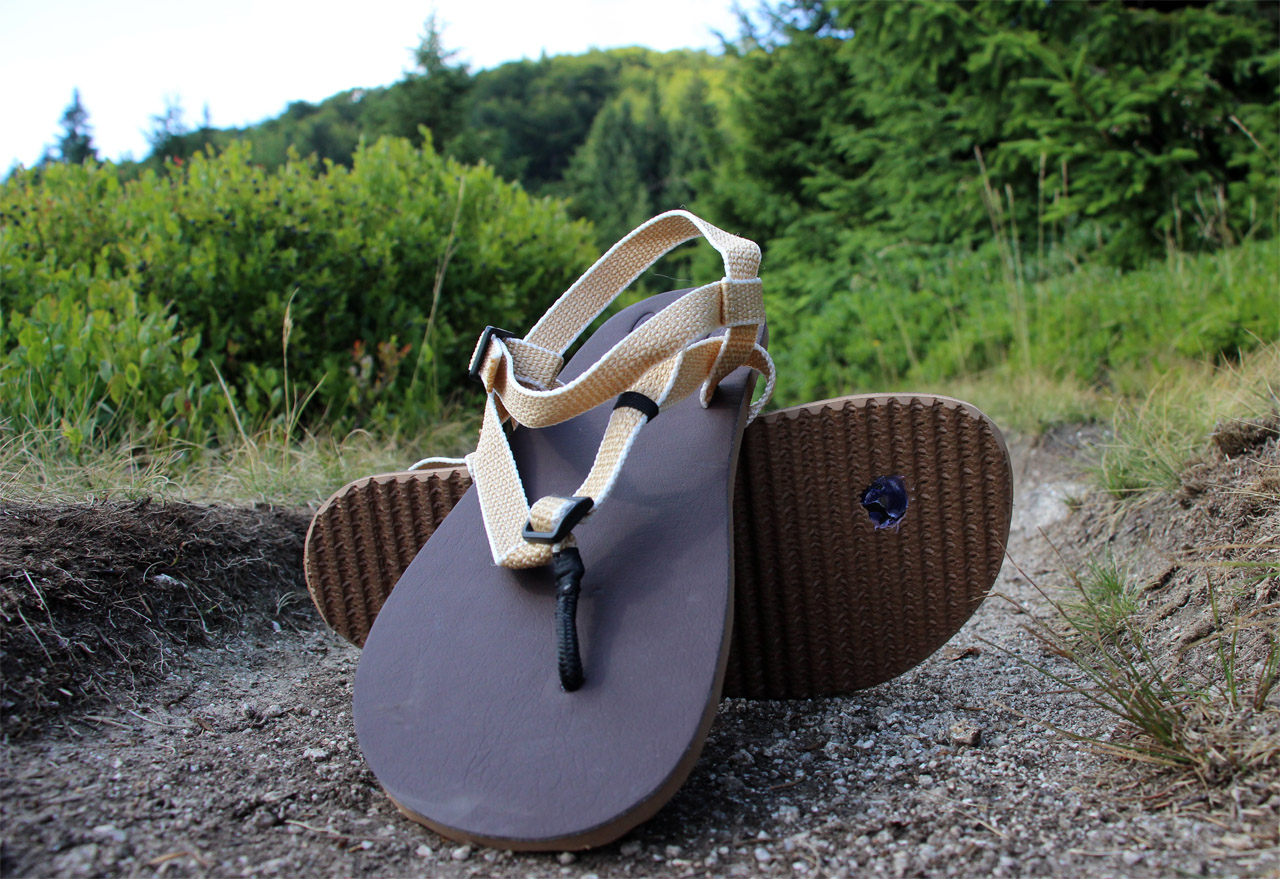 Barefoot sandále Labky s béžovou podrážkou a béžovým popruhom