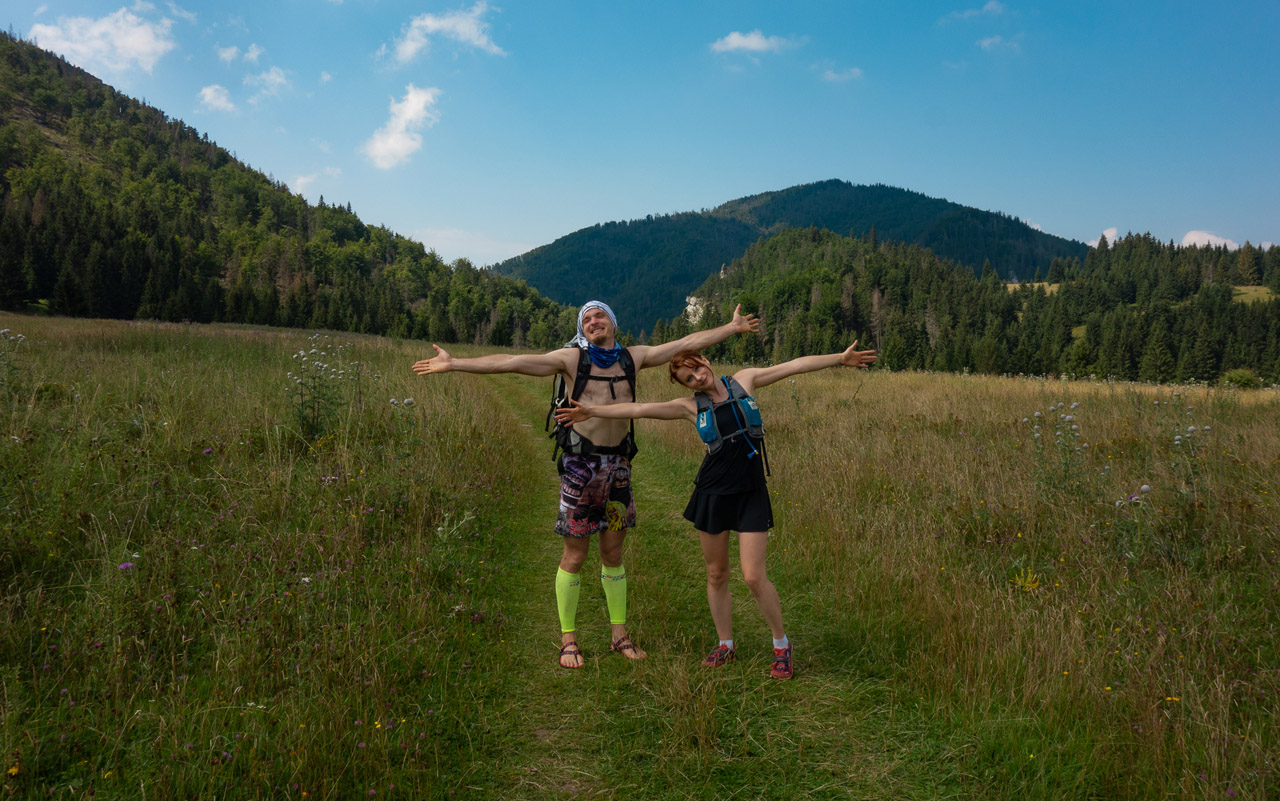 Nad Svoradom v Prosieckej doline, turistika v barefoot sandáloch Labky